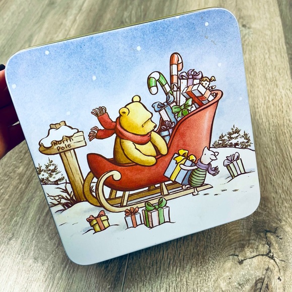 New Winnie The Poo 3 Piece Tin Box Set Christmas Holiday Disney - Picture 16 of 16